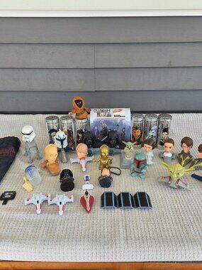 Star Wars Bobble Heads, Episodes 1-6 TIns w/Watches NEW, Mailbox w/Cards NEW